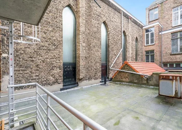 Ruim En Warm In De Winkelstraat *